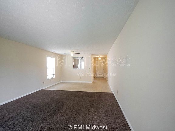 2nd image of 5834 Long Ridge Pl