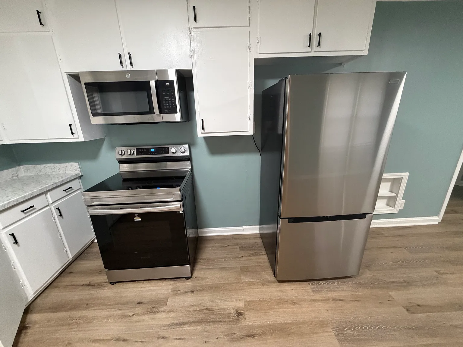 2 bed, 960 sqft, $1,200 — Photo 4