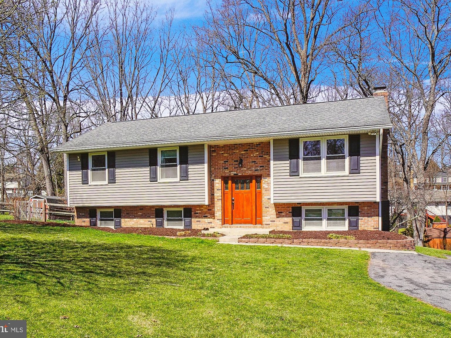 6410 Oak Hill Dr, Sykesville, MD 21784 | Zillow