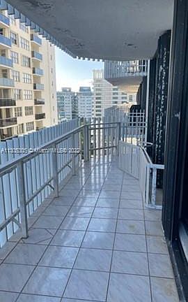 3rd image of 6061 Collins Ave APT 11E