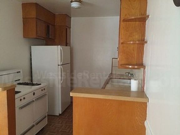 3rd image of 8217 Blackburn Ave APT 8