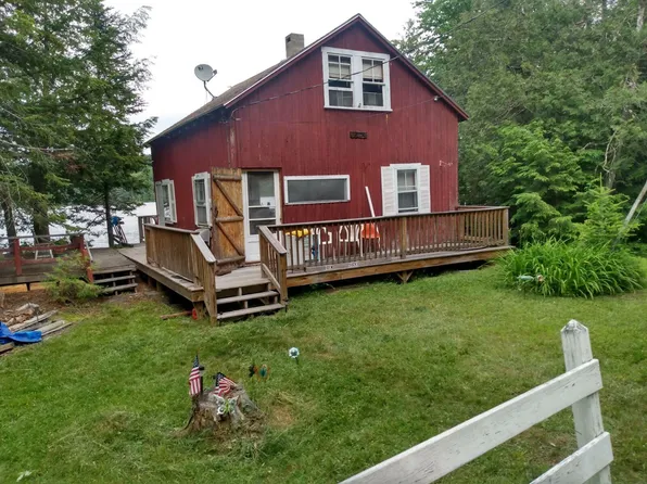 29 Shore Road, Guilford, ME 04443