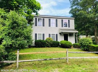 47 Madaline Ln, Tisbury, MA 02568
