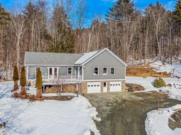 21 Sportsmen Cove, Hartland, VT 05048