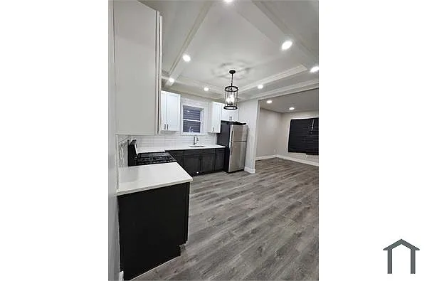 Building Photo - 193 Seymour Ave #1