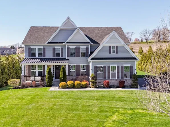 1524 Silverbark Ln, West Chester, PA 19380