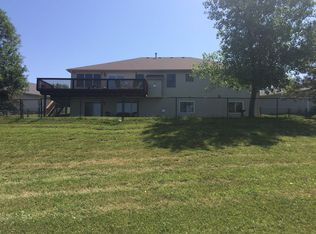 6843 Glass Ridge Pl, Lincoln, NE 68526