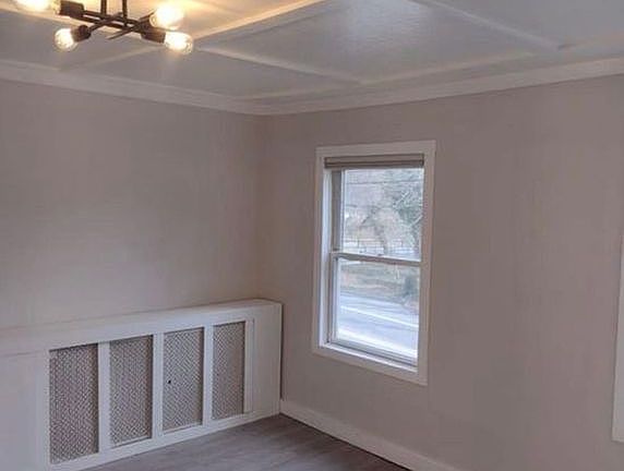 3rd image of 82 N New Prospect Rd