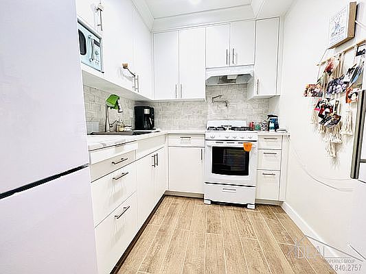 4th image of 6601 Burns St APT 6F