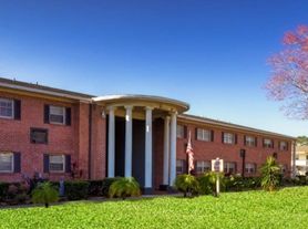 Hibiscus Place Apartments