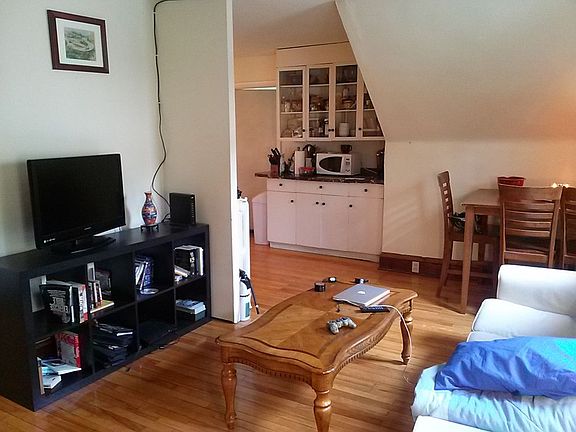 4th image of 3525 Lyndale Ave S #2