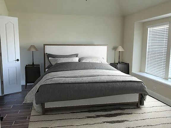 4th image of 7512 Windy Meadow Dr