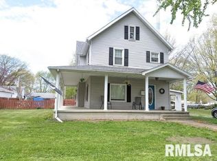 119 S Finis St, Virden, IL 62690
