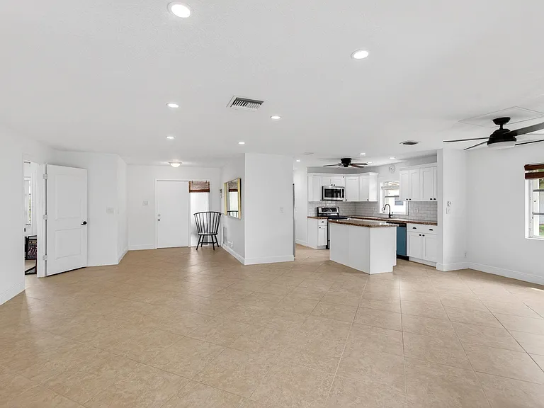 6038 Lasalle Rd — Photo 16
