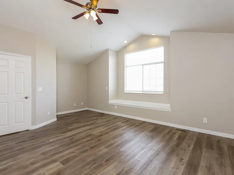 2269 W Bennion Heights Cir — Photo 10