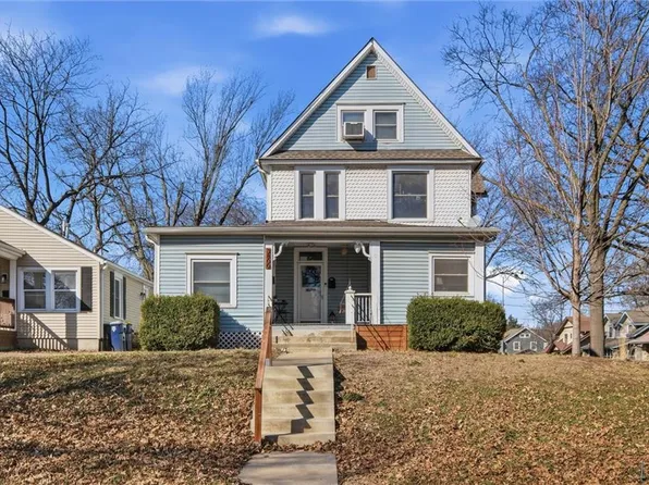 3800 Roanoke Rd, Kansas City, MO 64111