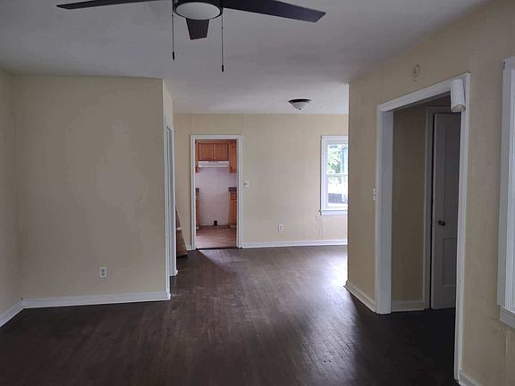 2nd image of 203 Hickory Dr