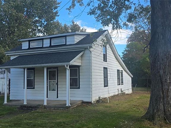 2nd image of 248 Haner St