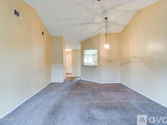 5th image of 101 White Fawn Dr #101