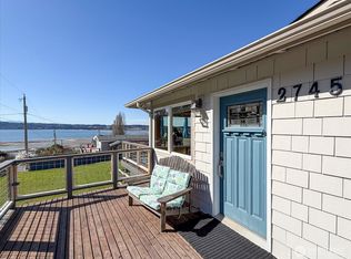 2745 Evening Glory Court, Clinton, WA 98236