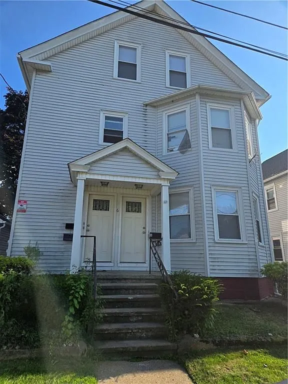 1 bed, 1.0 bath, 700 sqft, $1,600 — Photo 1