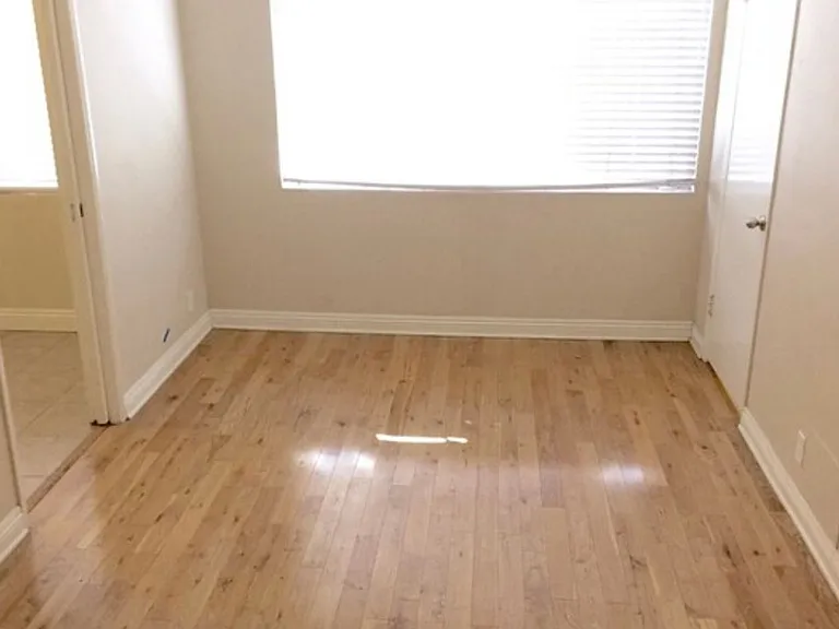 1811 Wilcox Ave — Photo 10