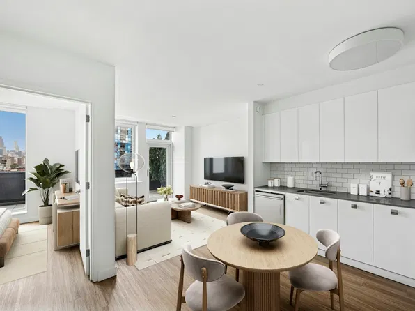 125 Delancey Street image 1 of 20