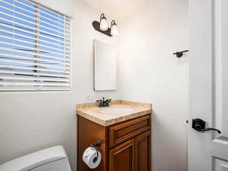 117 Marine Ave #B — Photo 9
