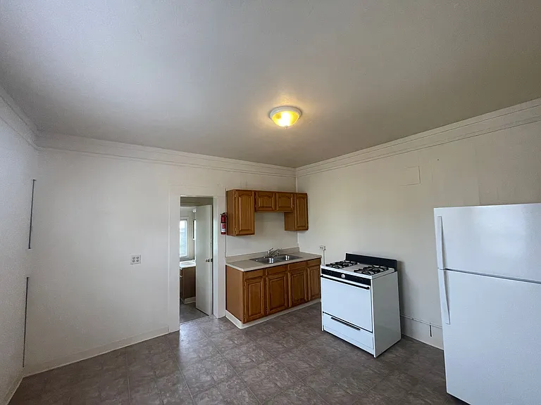 334 W Del Norte St — Photo 9
