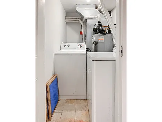 Rented by MySpaceNYC | media 10