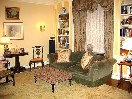 Sold by Stribling | media 9