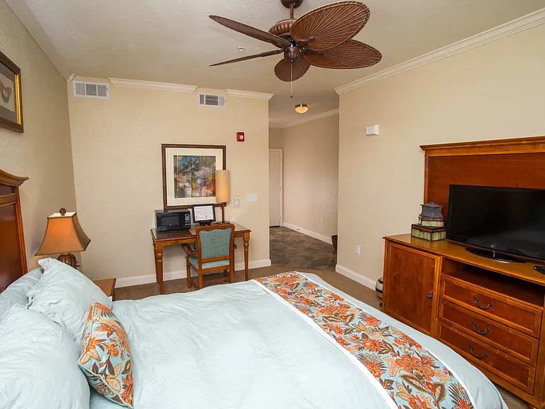 1810 W Cervantes St — Photo 19