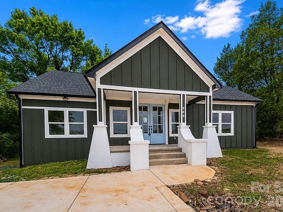 3rd image of 317 Old Airport Rd #33