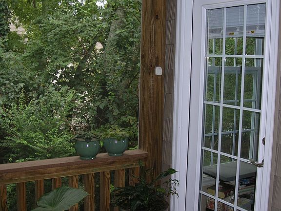 3rd image of 1021 Gothic Manor Ln