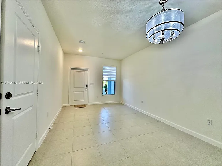 114 SW 184th Pl #114 — Photo 8
