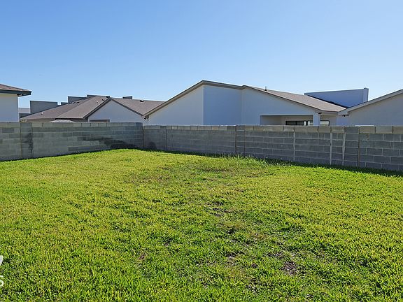 2nd image of 3819 Sun Valley Dr