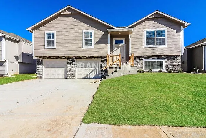14508 Oakland Ct — Photo 1