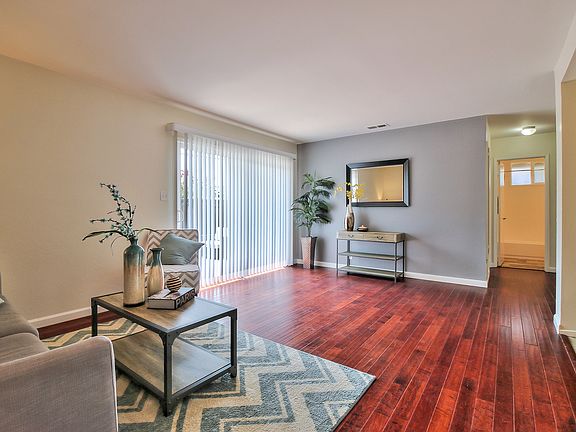 5th image of 1830 Calistoga Dr