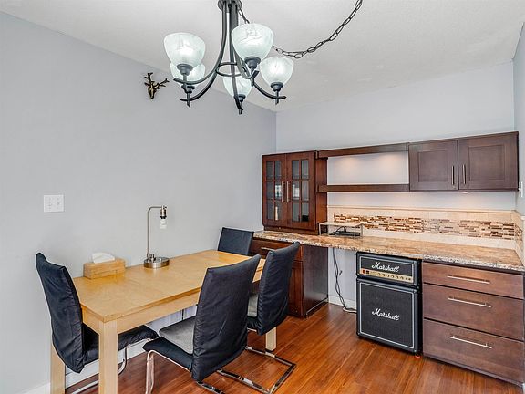5th image of 14861 98th Ave #221