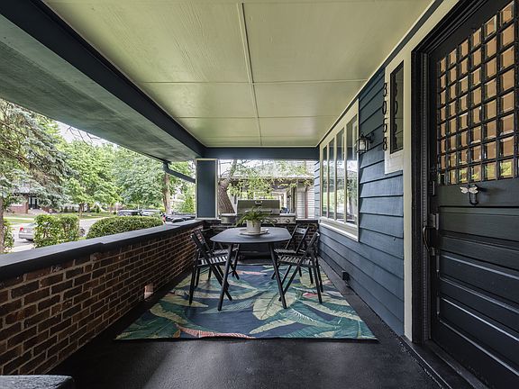 5th image of 3058 N Washington Blvd