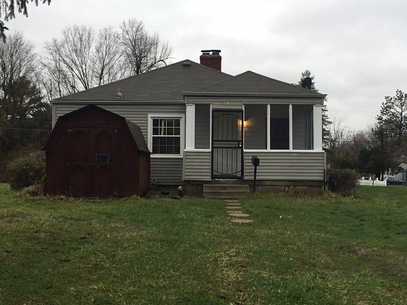 1st image of 3458 N Parker Ave