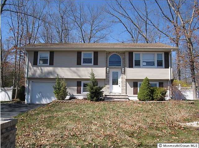 1st image of 400 Diamond Rd