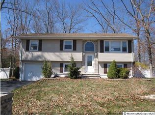 400 Diamond Rd, Jackson, NJ 08527