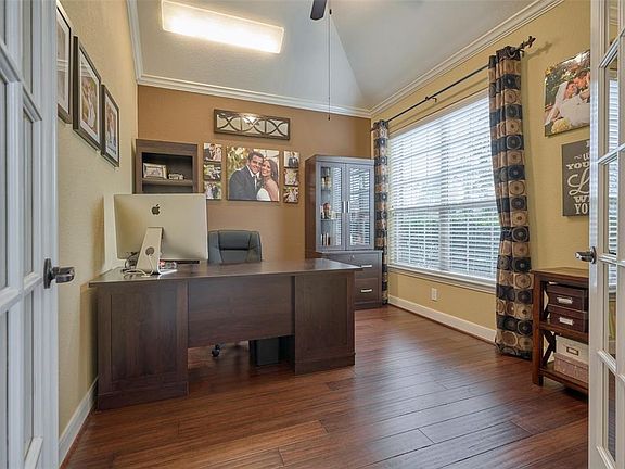 5th image of 207 Pinto Point Dr