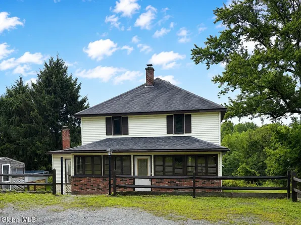 21 Alter Alley Way, Nassau, NY 12123