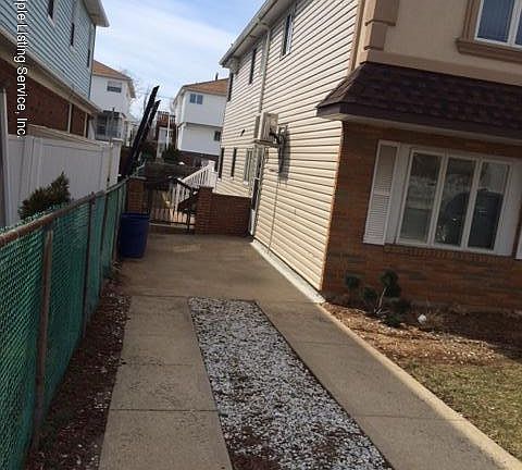 2nd image of 420 Naughton Ave