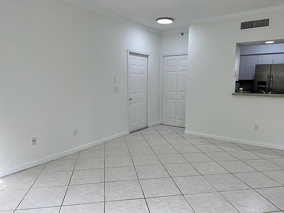 4th image of 3165 NE 184th St #6