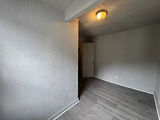 321 Walnut St — Photo 9
