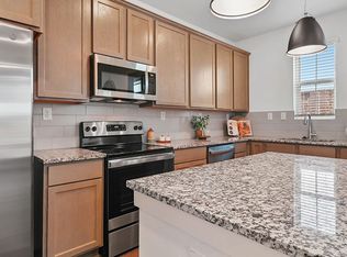 Canvas at Grand Prairie Townhomes, Grand Prairie, TX 75052