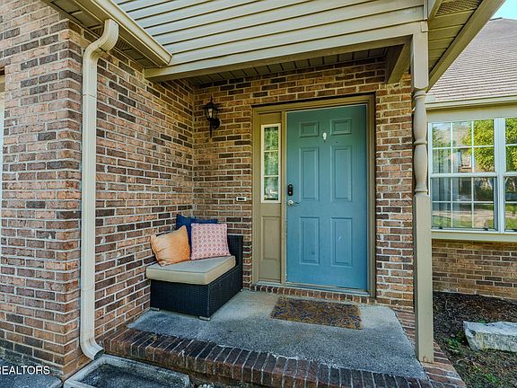 3rd image of 738 Colony Village Way